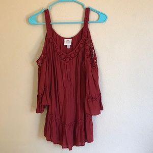 Cold shoulder top